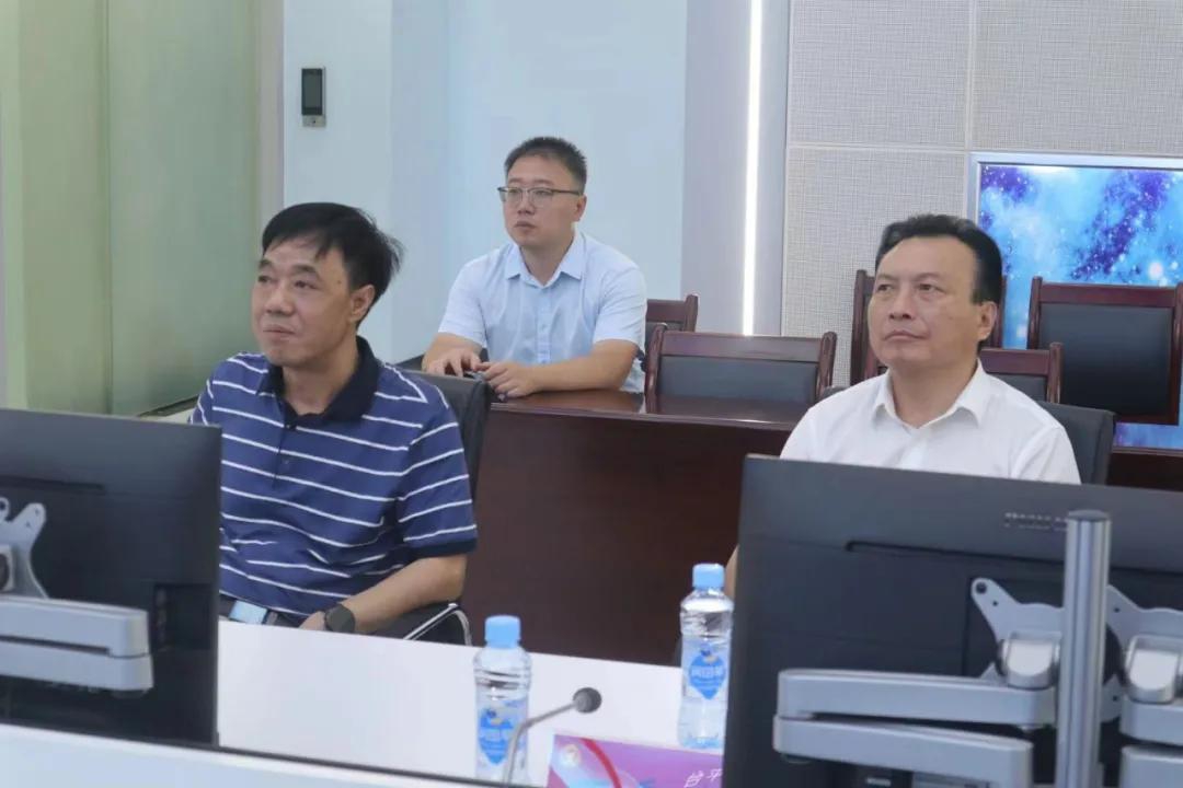 南昌城投總經(jīng)理張東林一行赴市公安局大數據中心學(xué)習考察