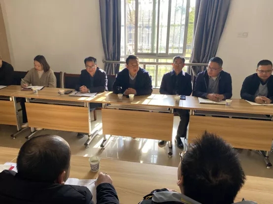 南昌市繞城高速公路西二環(huán)項目監理見(jiàn)面會(huì )召開(kāi)